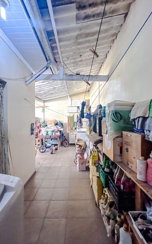 Casa à venda com 216m², 2 quartos e 4 vagasÁrea de Serviço