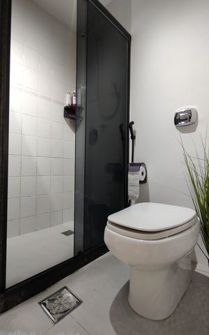 Apartamento à venda com 69m², 2 quartos e 1 vagaBanheiro Social 2