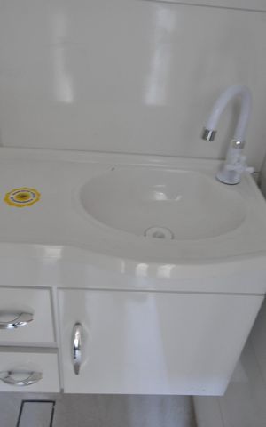 Apartamento para alugar com 65m², 2 quartos e sem vagaBanheiro
