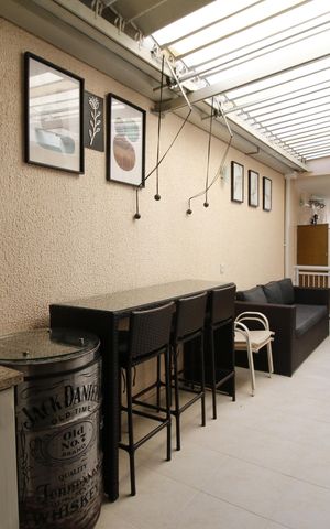 Casa de condomínio à venda com 230m², 3 quartos e 2 vagasQuintal