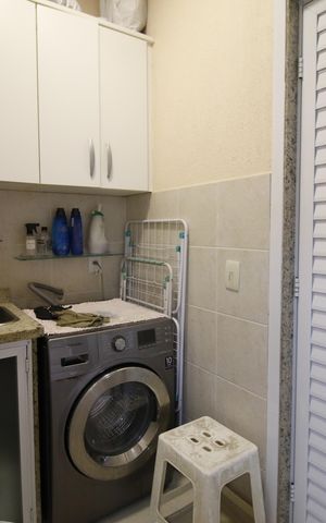 Casa de condomínio à venda com 230m², 3 quartos e 2 vagasÁrea de Serviço
