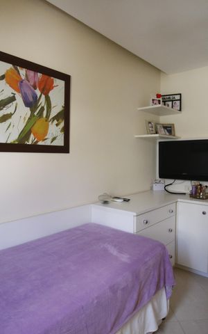 Casa de condomínio à venda com 230m², 3 quartos e 2 vagas Suíte 2