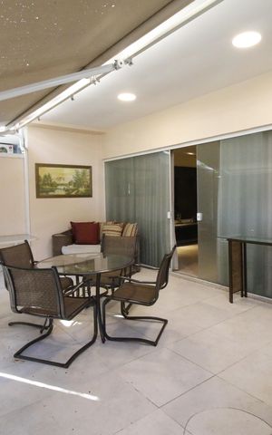 Casa de condomínio à venda com 230m², 3 quartos e 2 vagasvaranda da sala de cinema 