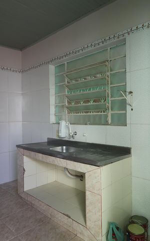 Casa para alugar com 160m², 4 quartos e 2 vagasCozinha 