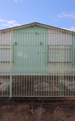 Casa para alugar com 160m², 4 quartos e 2 vagasFachada Placa