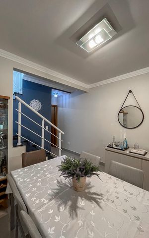 Casa à venda com 110m², 3 quartos e 2 vagas Casa à venda com 110m², 3 quartos e 2 vagasSala de Jantar