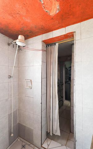 Casa à venda com 240m², 7 quartos e 2 vagas