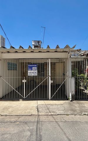 Casa à venda com 75m², 2 quartos e 1 vagaFachada 