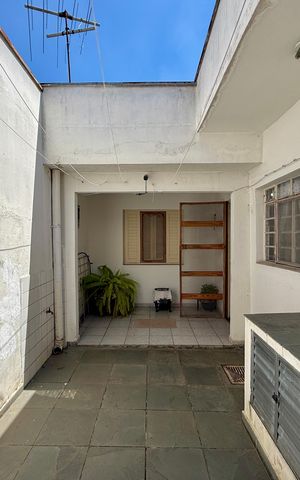 Casa à venda com 75m², 2 quartos e 1 vagaQuintal 