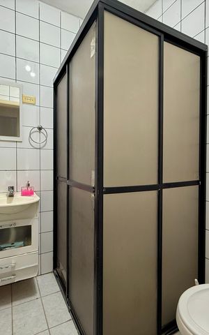 Casa à venda com 75m², 2 quartos e 1 vagaBanheiro 