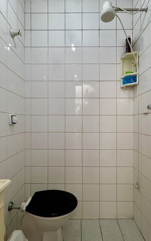 Casa à venda com 75m², 2 quartos e 1 vagaBanheiro de Serviço