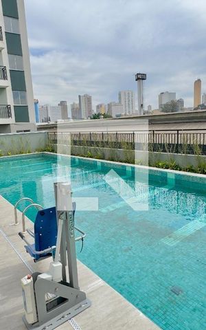 Apartamento à venda com 37m², 2 quartos e sem vagaÁrea comum - Piscina
