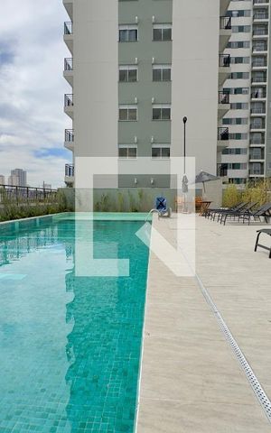 Apartamento à venda com 37m², 2 quartos e sem vagaÁrea comum - Piscina
