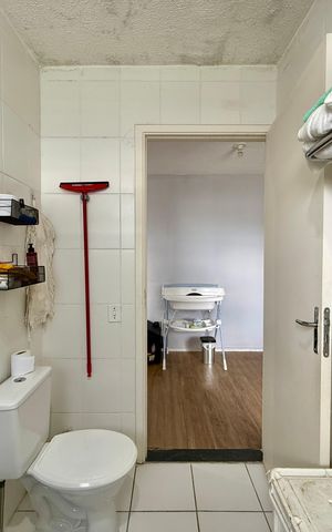 Apartamento à venda com 49m², 2 quartos e 1 vagaBanheiro 