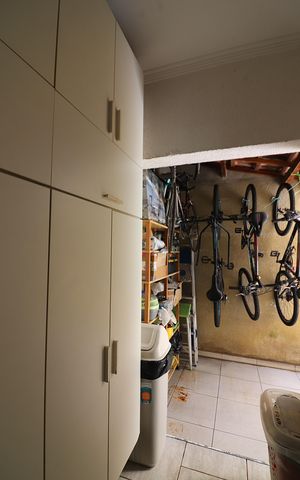 Casa de condomínio à venda com 198m², 3 quartos e 2 vagasÁrea de Serviço