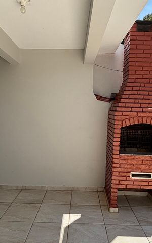 Casa à venda com 232m², 4 quartos e 4 vagas Casa à venda com 232m², 4 quartos e 4 vagasGaragem - Area de Serviço