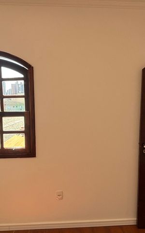 Casa à venda com 232m², 4 quartos e 4 vagas Casa à venda com 232m², 4 quartos e 4 vagasQuarto 1
