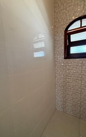 Casa à venda com 232m², 4 quartos e 4 vagas Casa à venda com 232m², 4 quartos e 4 vagasGaragem - Banheiro