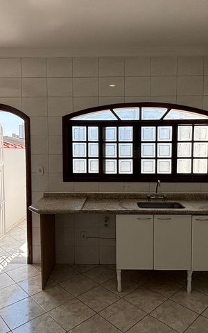 Casa à venda com 232m², 4 quartos e 4 vagas Casa à venda com 232m², 4 quartos e 4 vagasSala de Jantar - Cozinha