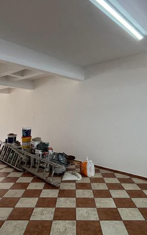 Casa à venda com 232m², 4 quartos e 4 vagas Casa à venda com 232m², 4 quartos e 4 vagasGaragem