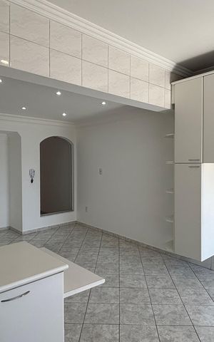Casa à venda com 232m², 4 quartos e 4 vagas Casa à venda com 232m², 4 quartos e 4 vagasSala de Jantar - Cozinha