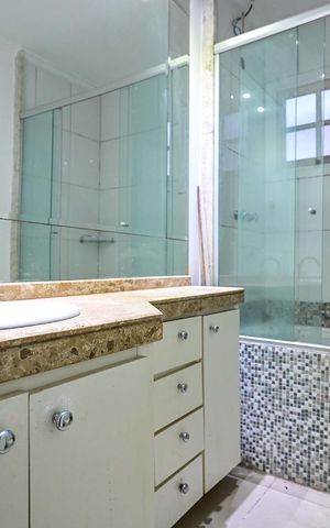 Casa de condomínio para alugar com 153m², 3 quartos e 1 vagaBanheiro Suíte 
