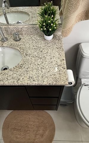 Apartamento à venda com 78m², 3 quartos e 2 vagas Apartamento à venda com 78m², 3 quartos e 2 vagasBanheiro da Suíte