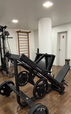 Apartamento à venda com 78m², 3 quartos e 2 vagas Apartamento à venda com 78m², 3 quartos e 2 vagasAcademia