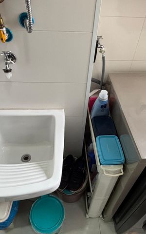 Apartamento à venda com 78m², 3 quartos e 2 vagas Apartamento à venda com 78m², 3 quartos e 2 vagasÁrea de Serviço