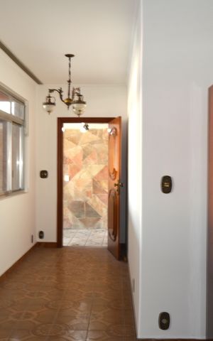 Casa à venda com 273m², 2 quartos e 3 vagasSala