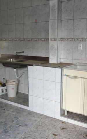 Casa à venda com 273m², 2 quartos e 3 vagasCozinha - Edícula