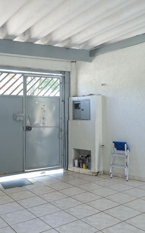 Casa à venda com 135m², 3 quartos e 2 vagasGaragem