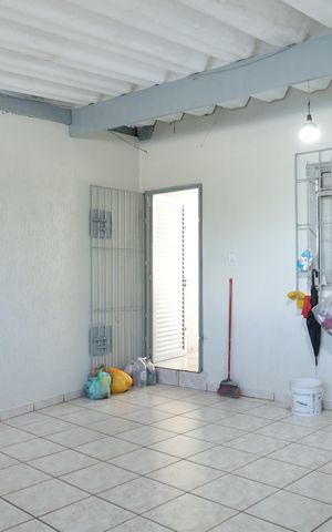 Casa à venda com 135m², 3 quartos e 2 vagasGaragem