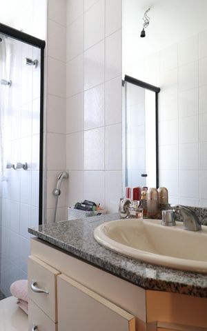 Apartamento à venda com 96m², 3 quartos e 2 vagasBanheiro da Suíte 2