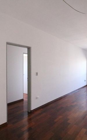 Apartamento à venda com 117m², 3 quartos e 2 vagas Apartamento à venda com 117m², 3 quartos e 2 vagasSala