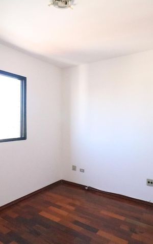 Apartamento à venda com 117m², 3 quartos e 2 vagas Apartamento à venda com 117m², 3 quartos e 2 vagasSuíte