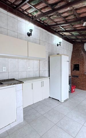 Casa à venda com 210m², 3 quartos e 3 vagas