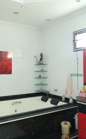 Casa para alugar com 1395m², 4 quartos e 15 vagasBanheiro 1- Suíte 1