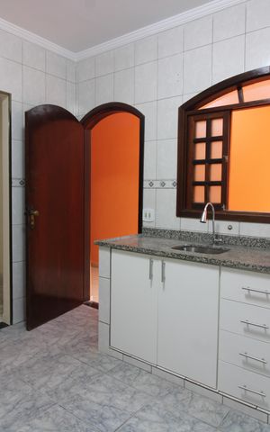 Casa à venda com 262m², 4 quartos e 2 vagasCozinha casa 1