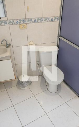 Casa à venda com 225m², 5 quartos e 2 vagas Casa à venda com 225m², 5 quartos e 2 vagasBanheiro
