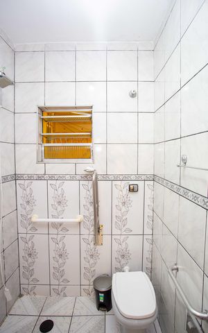 Casa à venda com 112m², 3 quartos e 1 vagaBanheiro