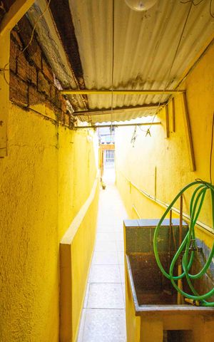 Casa à venda com 112m², 3 quartos e 1 vagaÁrea de Serviço 2