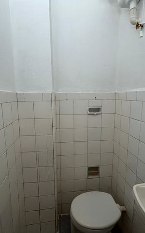 Apartamento à venda com 72m², 2 quartos e sem vagaBanheiro de serviço
