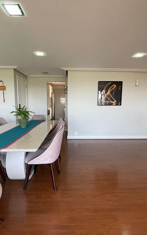 Apartamento à venda com 134m², 4 quartos e 2 vagasSala