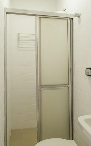 Apartamento à venda com 116m², 3 quartos e 1 vaga Apartamento à venda com 116m², 3 quartos e 1 vagaBanheiro de serviço