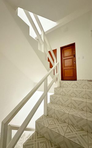 Apartamento para alugar com 100m², 2 quartos e 2 vagasEscada