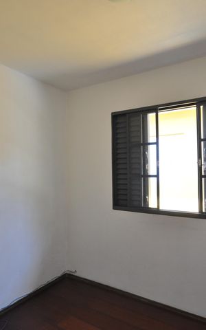 Casa à venda com 126m², 3 quartos e 2 vagasQuarto 2