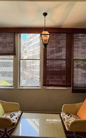 Apartamento à venda com 163m², 3 quartos e 1 vaga Apartamento à venda com 163m², 3 quartos e 1 vagaSala