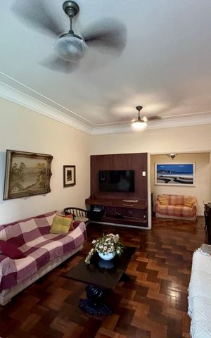 Apartamento à venda com 163m², 3 quartos e 1 vaga Apartamento à venda com 163m², 3 quartos e 1 vagaSala