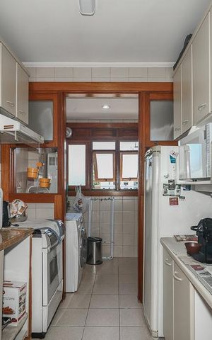 Apartamento à venda com 181m², 3 quartos e 2 vagasCozinha
